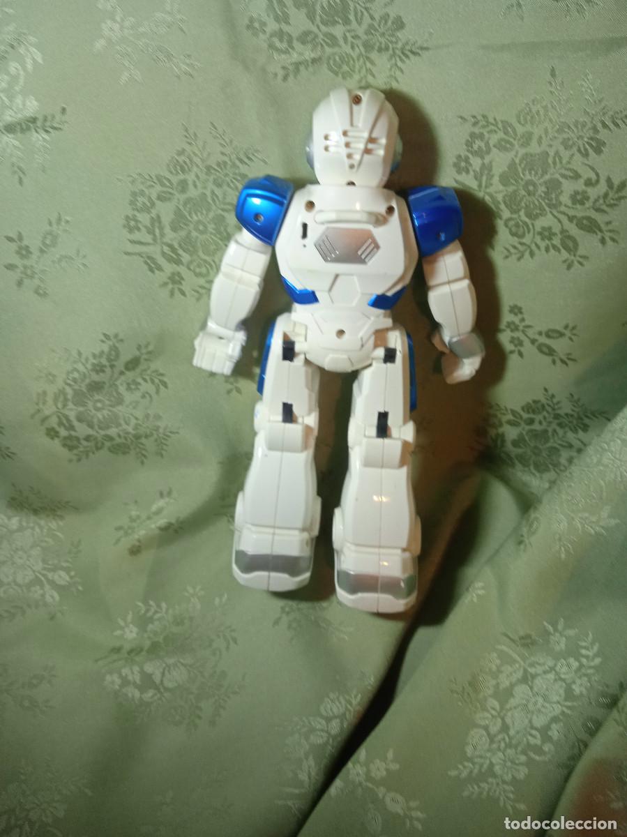 Figuras y mu&ntilde;ecos Transformers: **SMART BOOT , COLOR BLANCO TAMA&Ntilde;O 26 CMTS. REF.. GARA - Foto 3