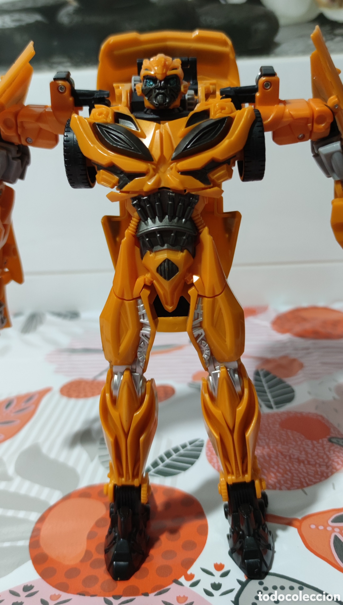 Figuras y mu&ntilde;ecos Transformers: Transformer Chevrolet Camaro Bumblebee - Foto 3