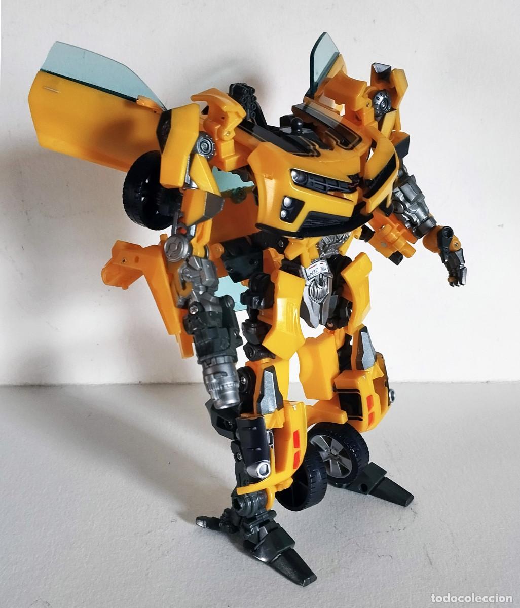 Figuras y mu&ntilde;ecos Transformers: TRANSFORMERS HUMAN ALLIANCE: BUMBLEBEE (SIN CABEZA) - HASBRO 2009 - Foto 3