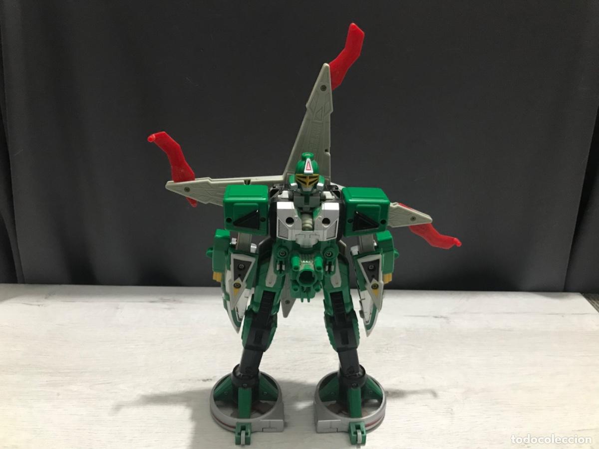 Figuras y mu&ntilde;ecos Transformers: Robot transformer de Bandai - Foto 1