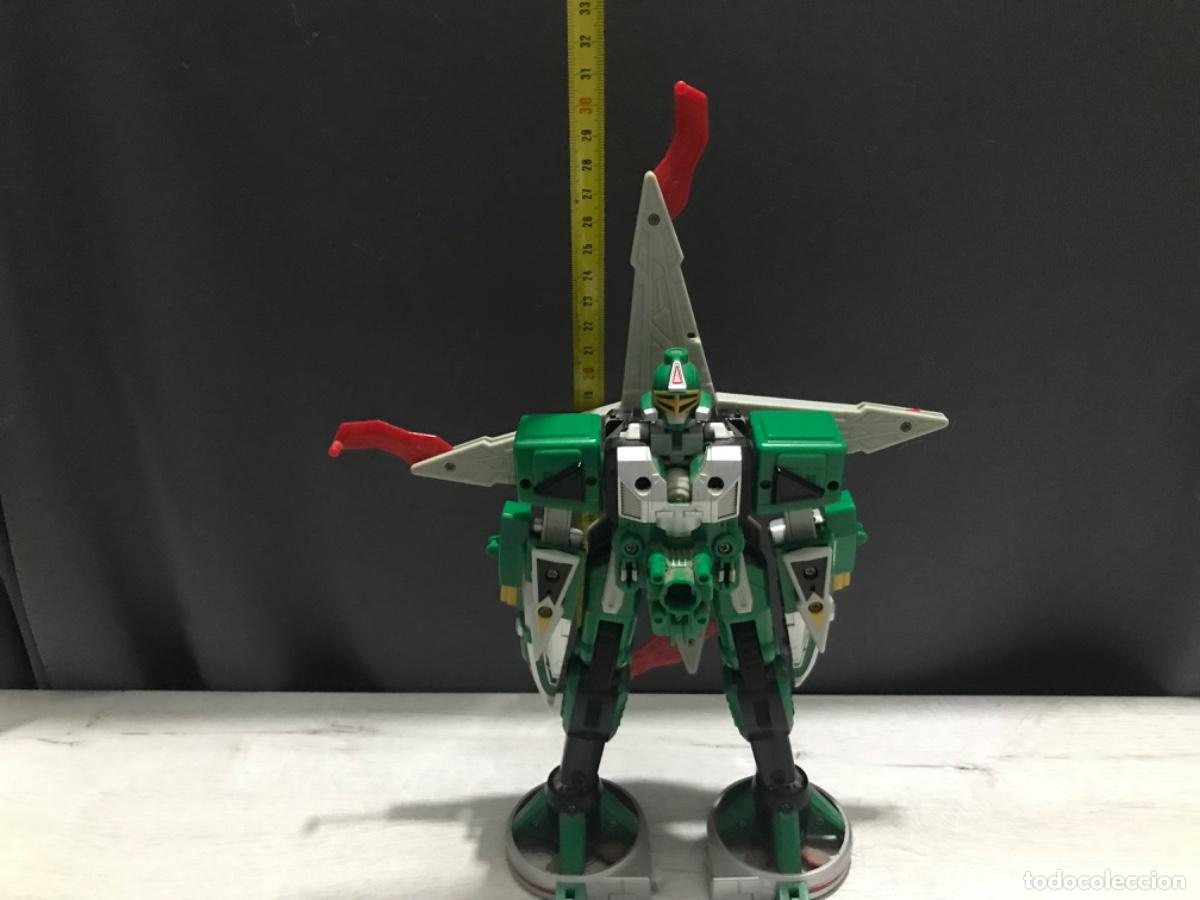 Figuras y mu&ntilde;ecos Transformers: Robot transformer de Bandai - Foto 13