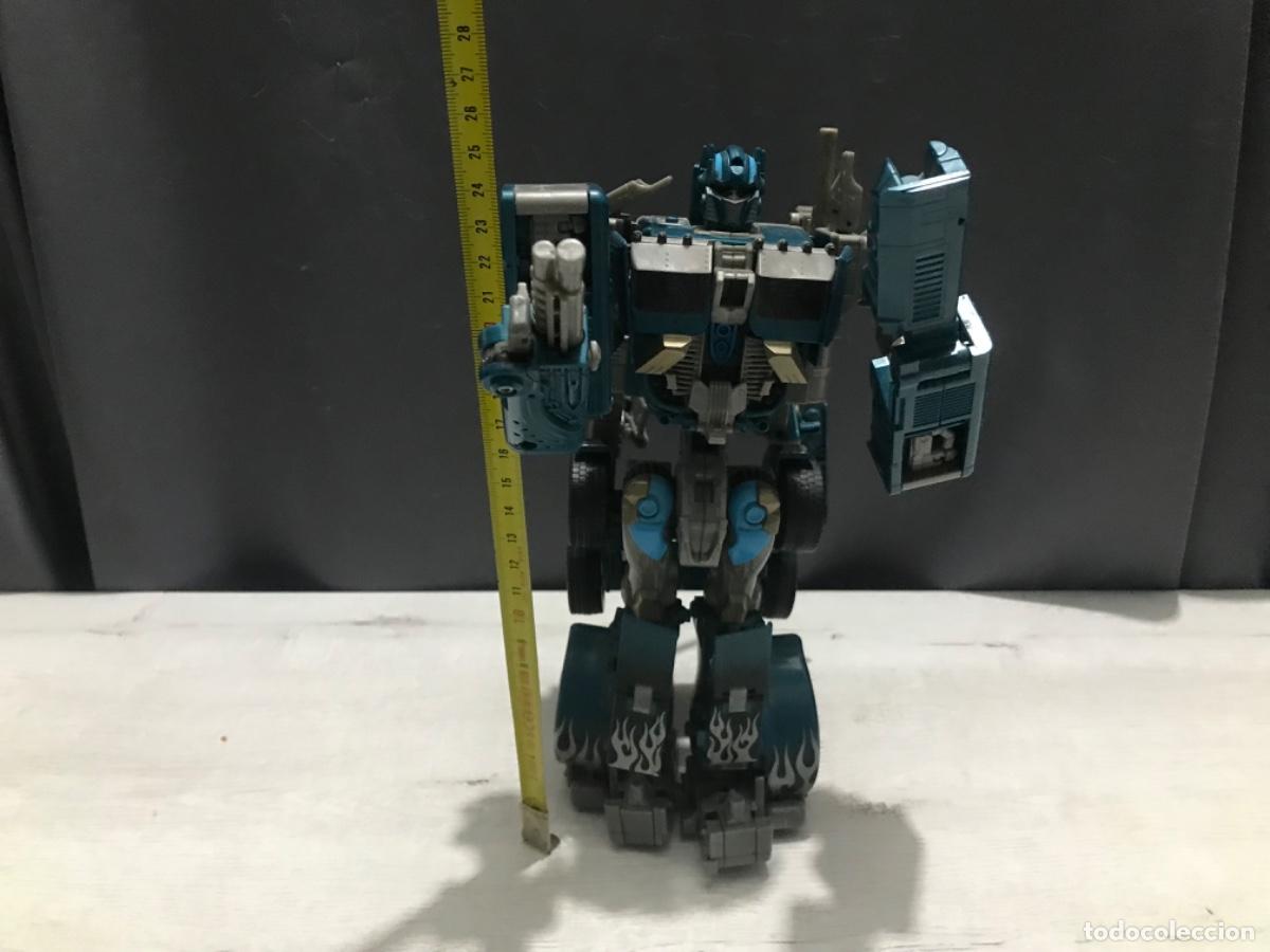 Figuras y mu&ntilde;ecos Transformers: Robot transformer Optimus prime - Foto 17