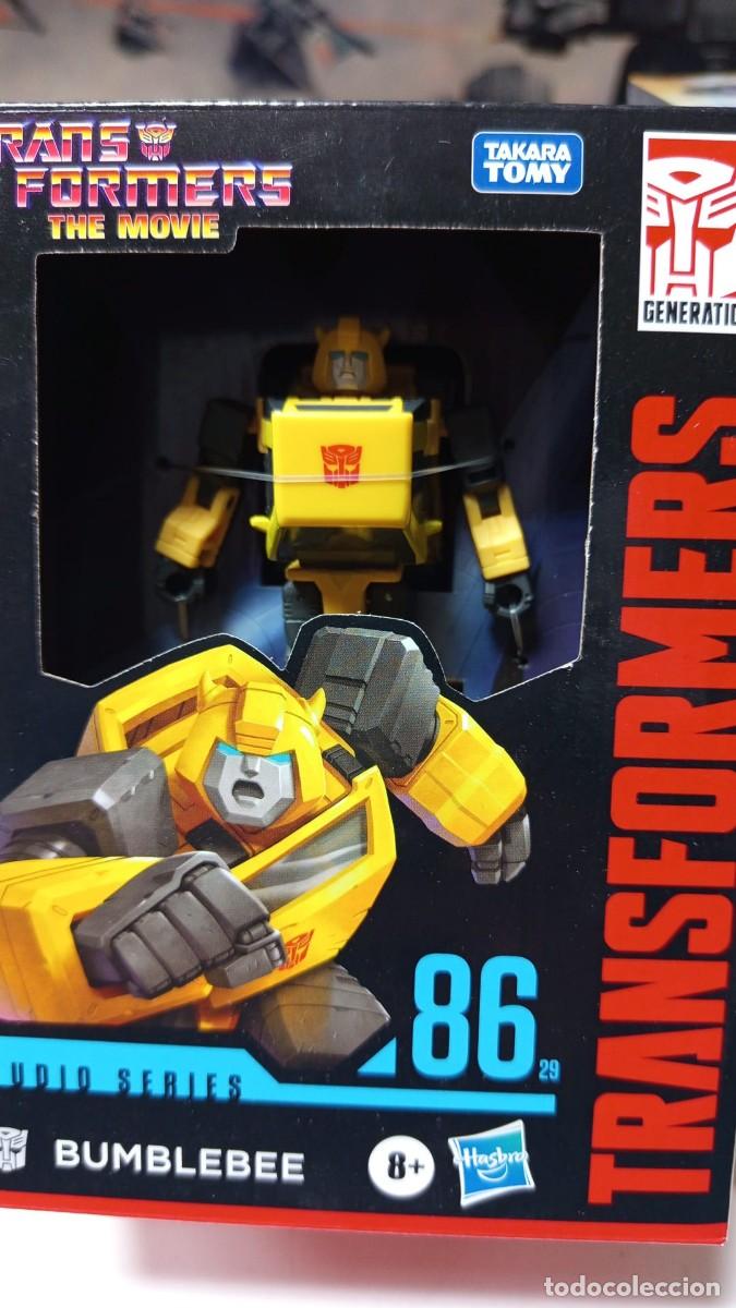 Figuras y mu&ntilde;ecos Transformers: BUMBLEBEE DELUXE CLASS FIGURA 11 CM TRANSFORMERS STUDIO - Foto 1