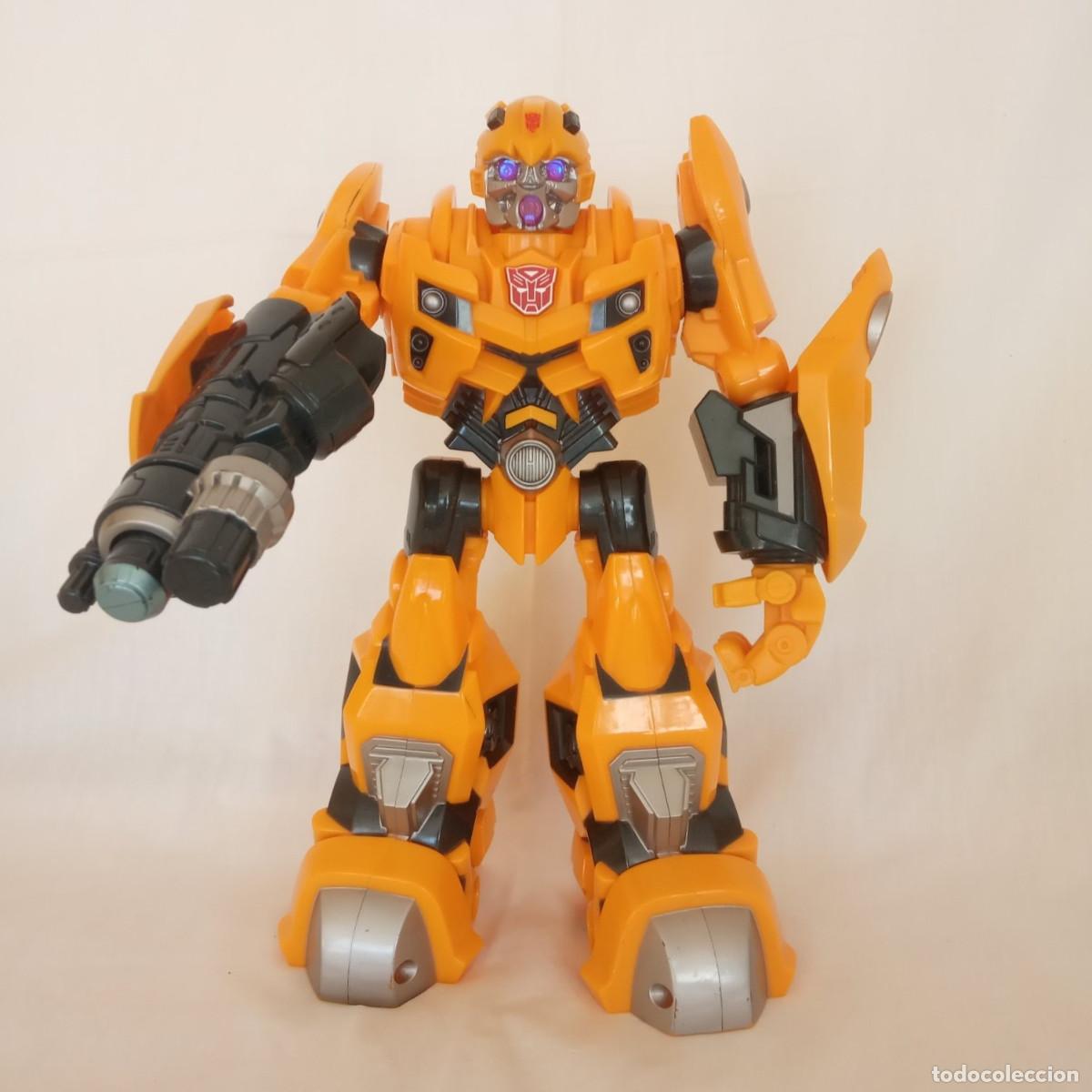 Figuras y mu&ntilde;ecos Transformers: Transformers Bumblebee - 25 cm. de altura - Hasbro 2009 - Foto 1