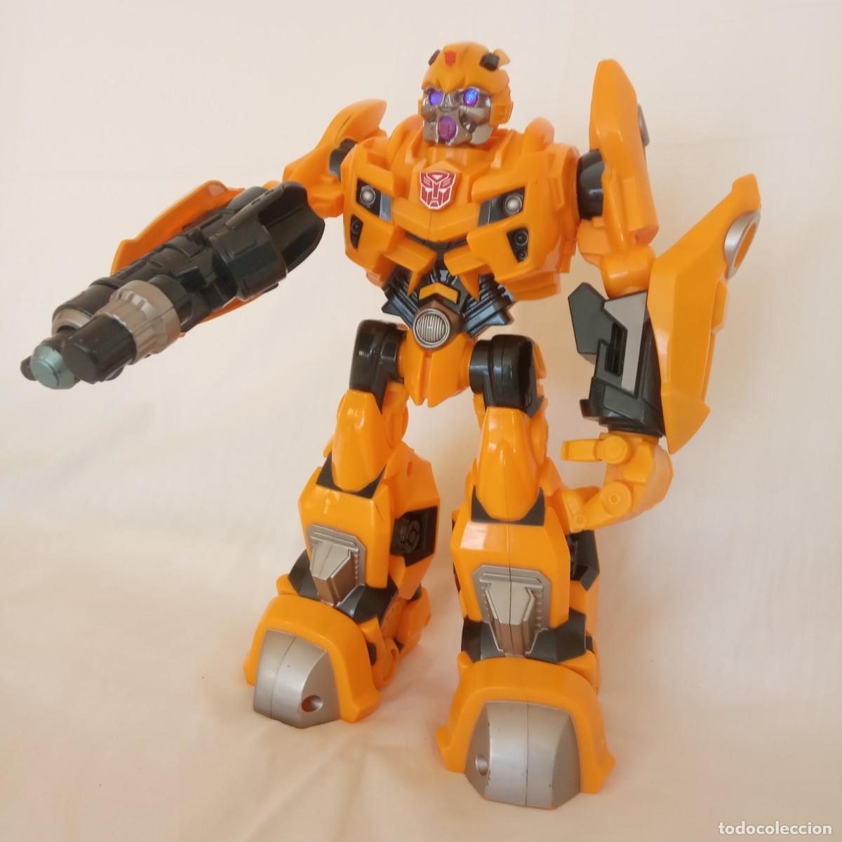 Figuras y mu&ntilde;ecos Transformers: Transformers Bumblebee - 25 cm. de altura - Hasbro 2009 - Foto 3