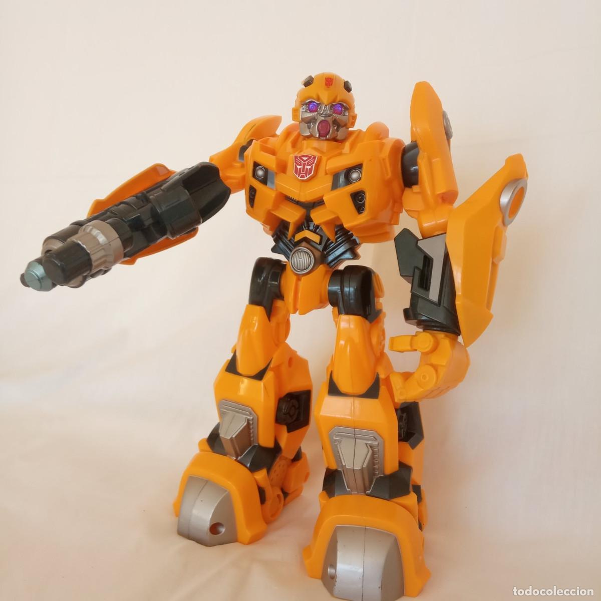 Figuras y mu&ntilde;ecos Transformers: Transformers Bumblebee - 25 cm. de altura - Hasbro 2009 - Foto 4