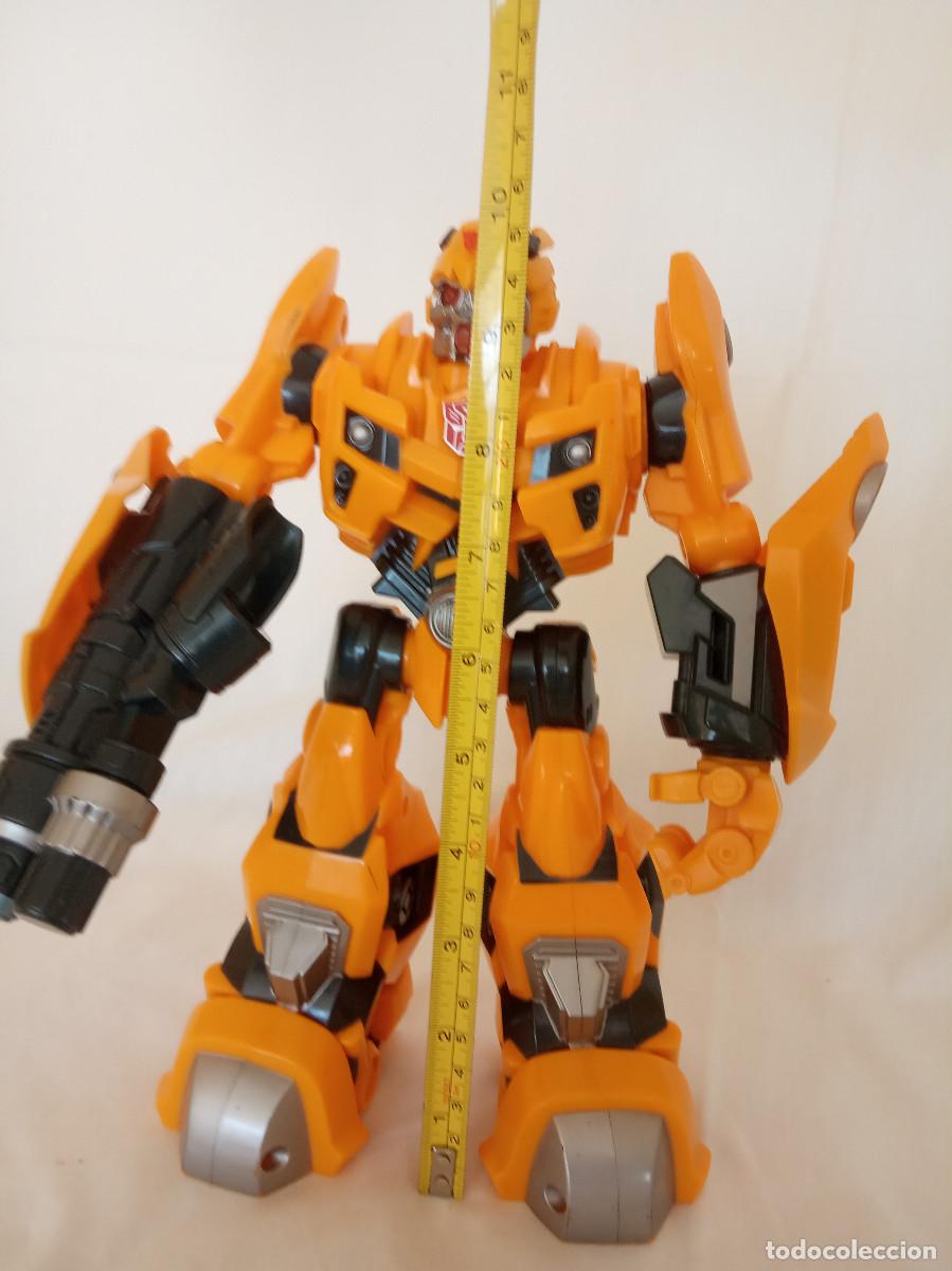 Figuras y mu&ntilde;ecos Transformers: Transformers Bumblebee - 25 cm. de altura - Hasbro 2009 - Foto 11