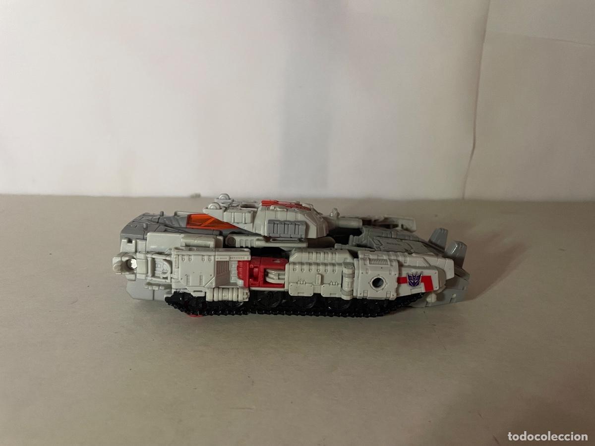 Figuras y mu&ntilde;ecos Transformers: Figura transforme creo que es megatron - Foto 1