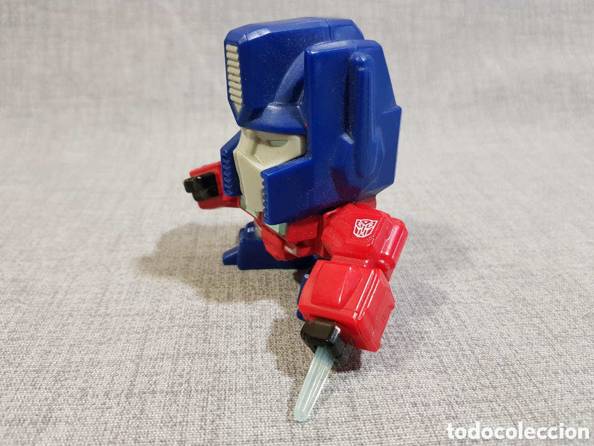 Figuras y mu&ntilde;ecos Transformers: TRANSFORMERS OPTIMUS PRIME McDONALDS S HASBRO 2018 - Foto 3