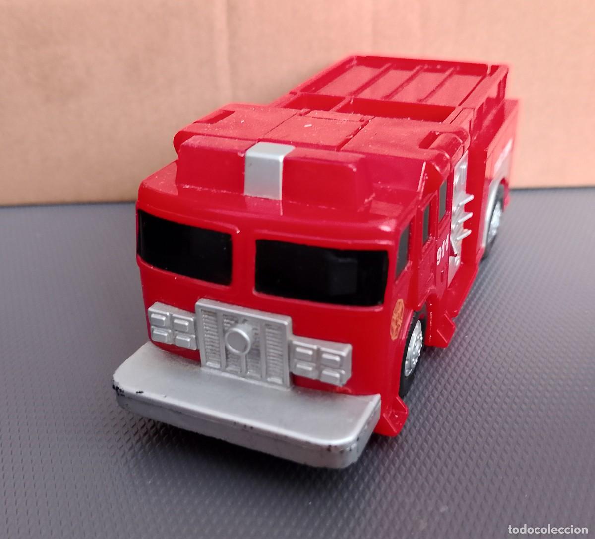 Figuras y mu&ntilde;ecos Transformers: Transformers cami&oacute;n de bomberos - Foto 3