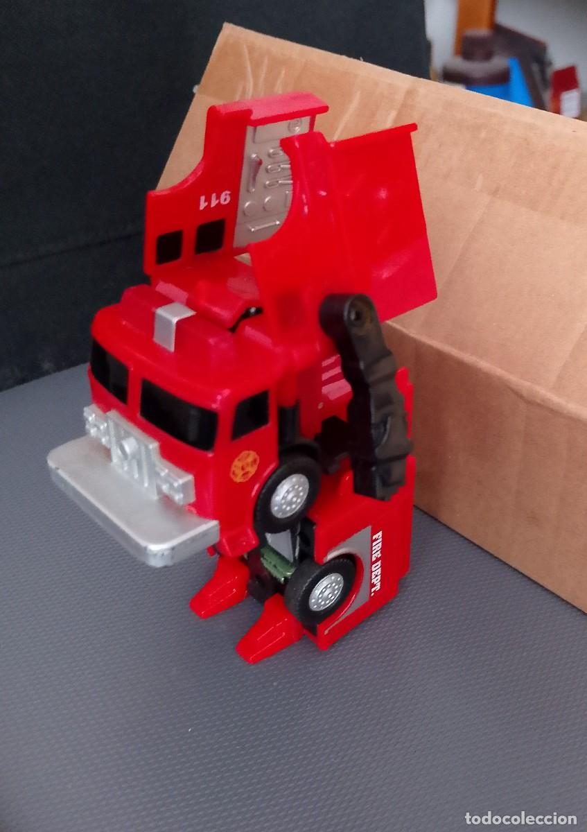 Figuras y mu&ntilde;ecos Transformers: Transformers cami&oacute;n de bomberos - Foto 6