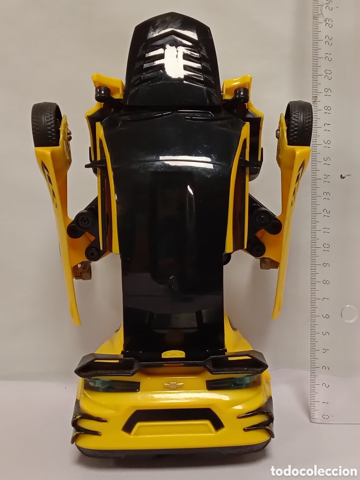 Figuras y mu&ntilde;ecos Transformers: Chevrolet Camaro Bumblebee Transformers Hasbro A&ntilde;o 2017 - Foto 3