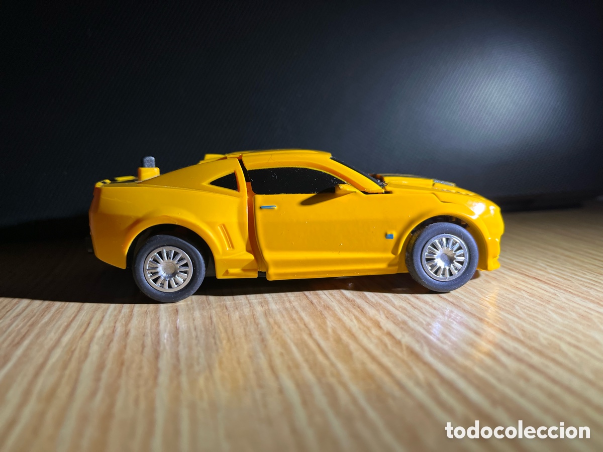 Figuras y mu&ntilde;ecos Transformers: Coche Transformer amarillo - Foto 2