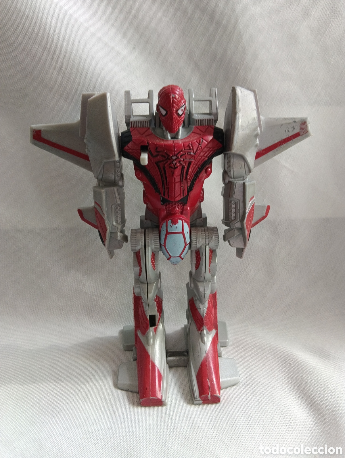Figuras y mu&ntilde;ecos Transformers: Spiderman Transformers. Hasbro. Cross over. 13cm. Spaudaman. - Foto 1