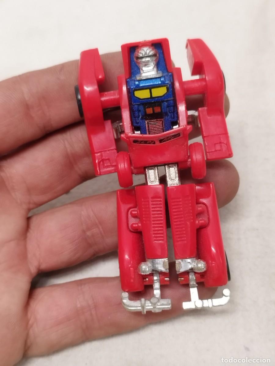Figuras y Mu&ntilde;ecos Transformers: Coche de juguete, figura de acci&oacute;n transformers. De Bandai 1985. Le falta una goma de neumatico.