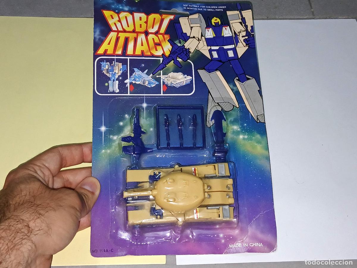 Figuras e Bonecos Transformers: Juguete Transformer Transformers. Bootleg Robot attack, modelo tanque. En blister, a&ntilde;os 90