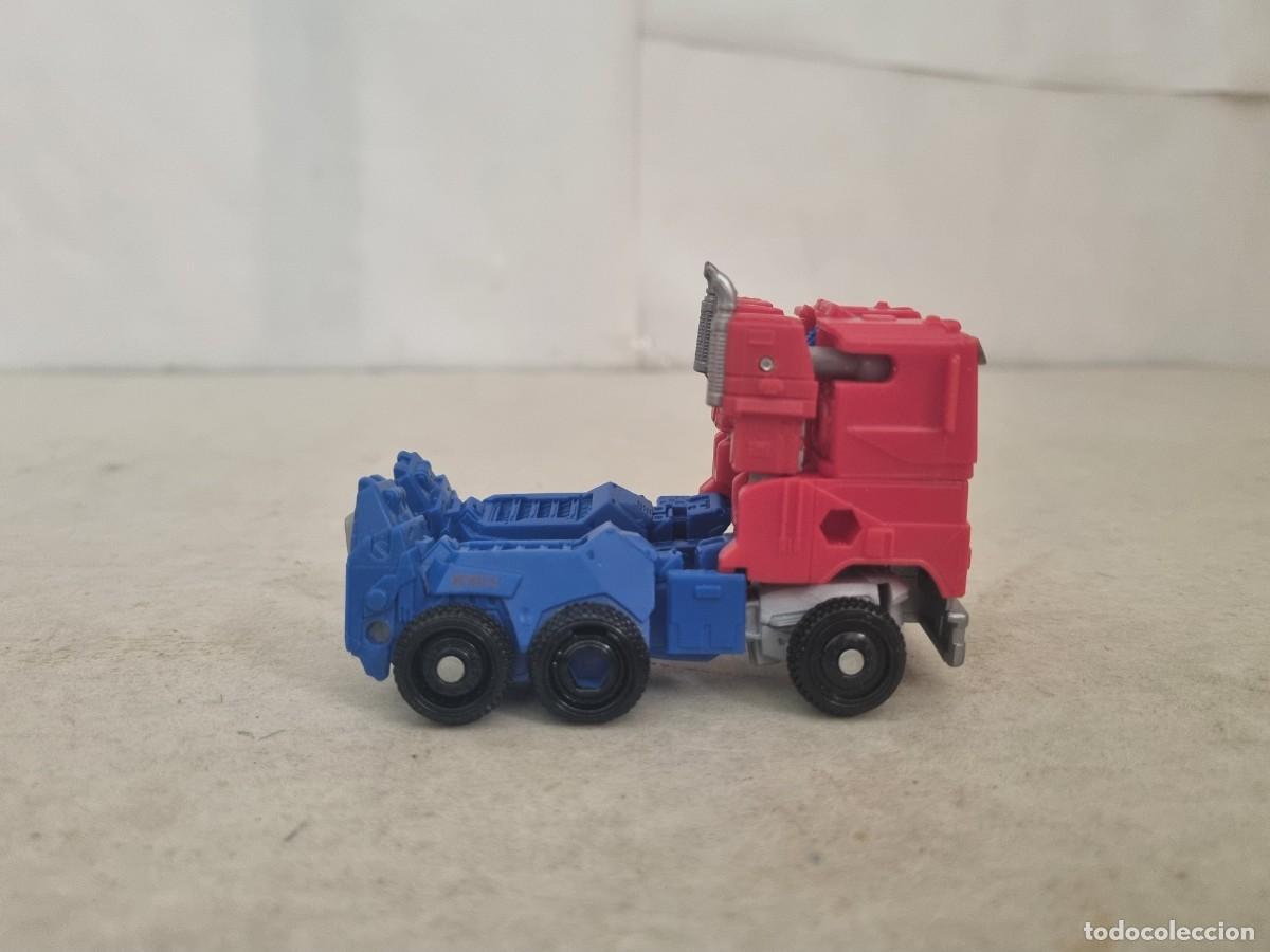 Figuras y mu&ntilde;ecos Transformers: Curioso transformer Optimusprime de Hasbro - Foto 2