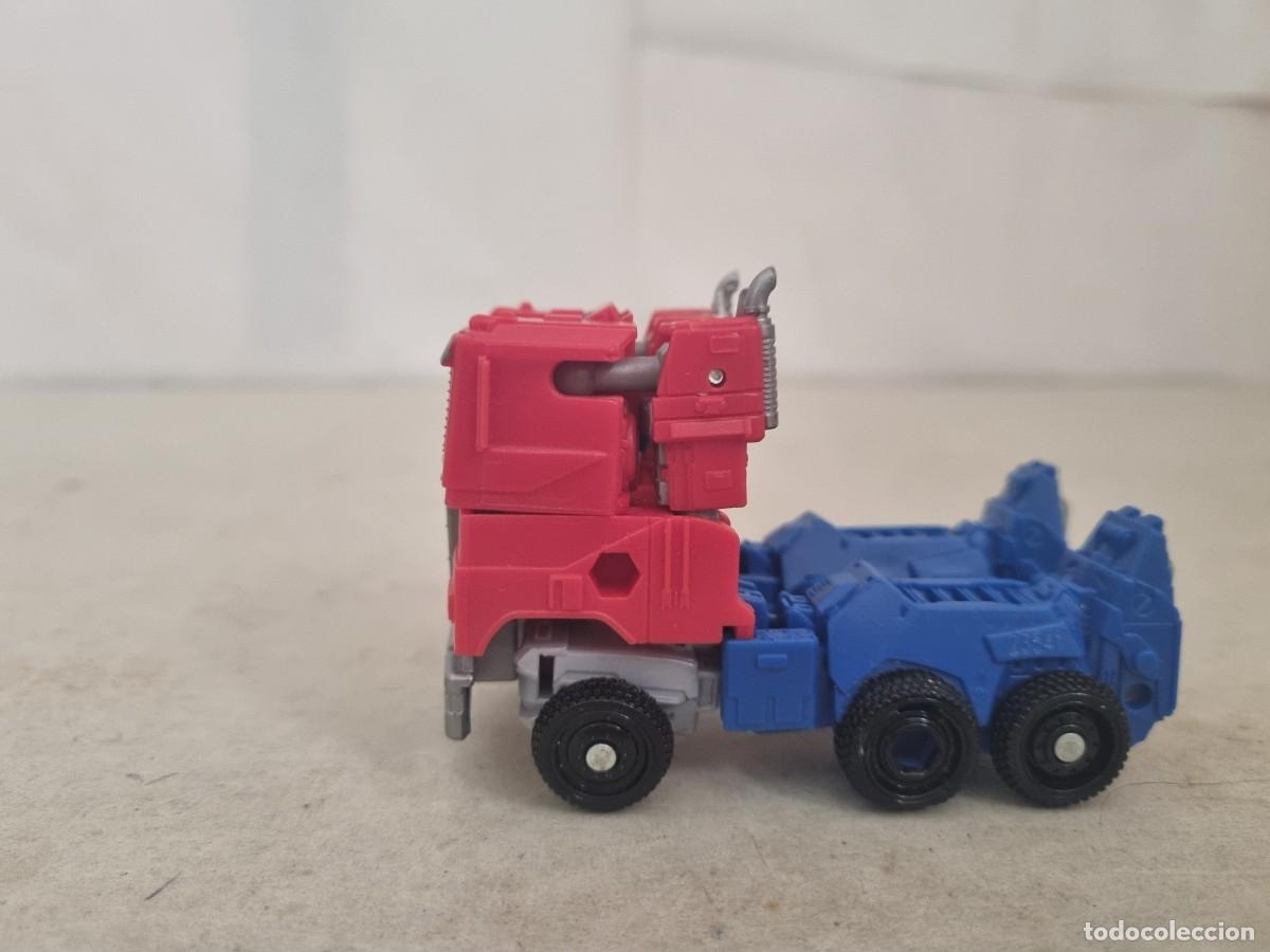 Figuras y mu&ntilde;ecos Transformers: Curioso transformer Optimusprime de Hasbro - Foto 4