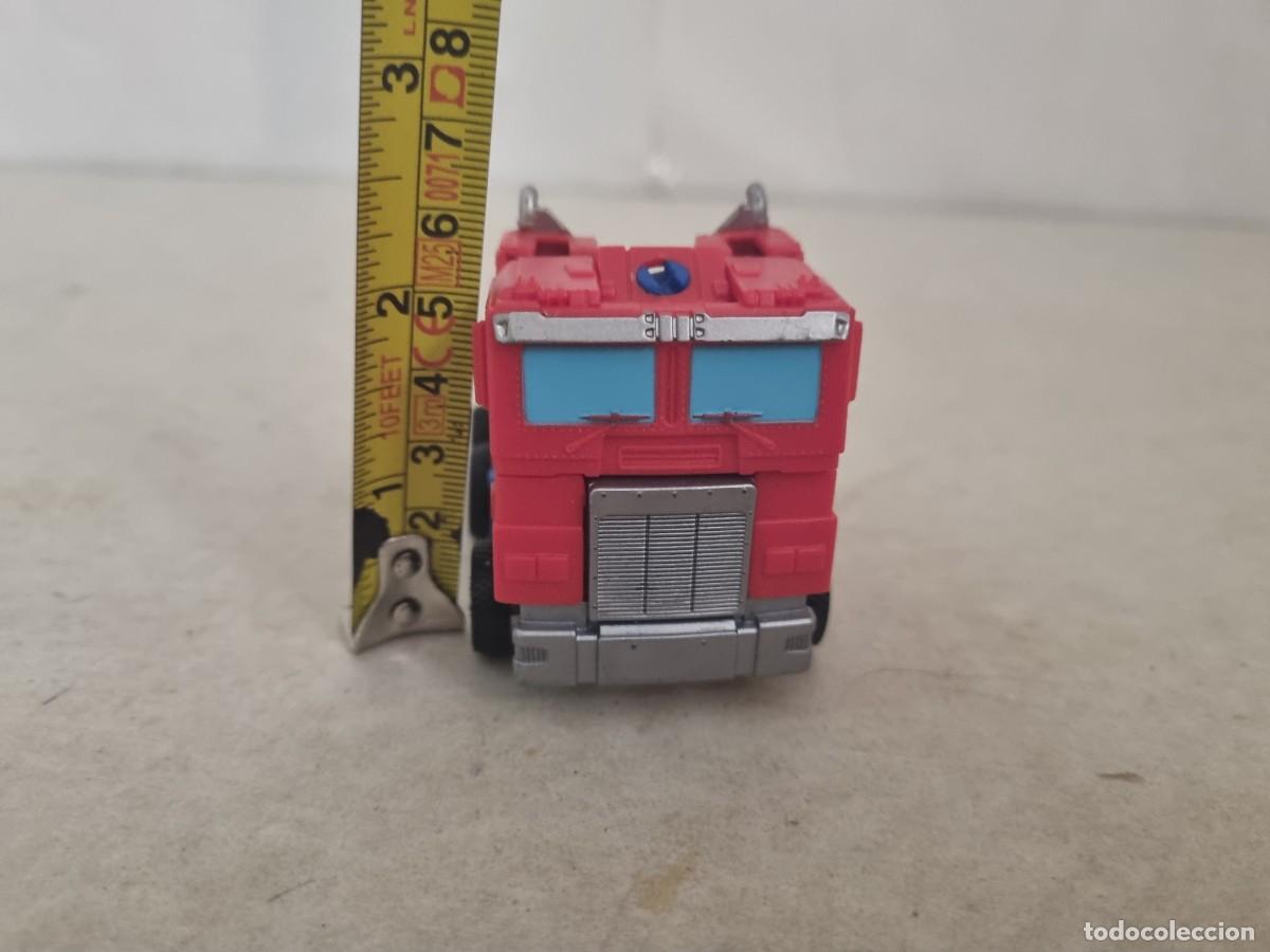 Figuras y mu&ntilde;ecos Transformers: Curioso transformer Optimusprime de Hasbro - Foto 9