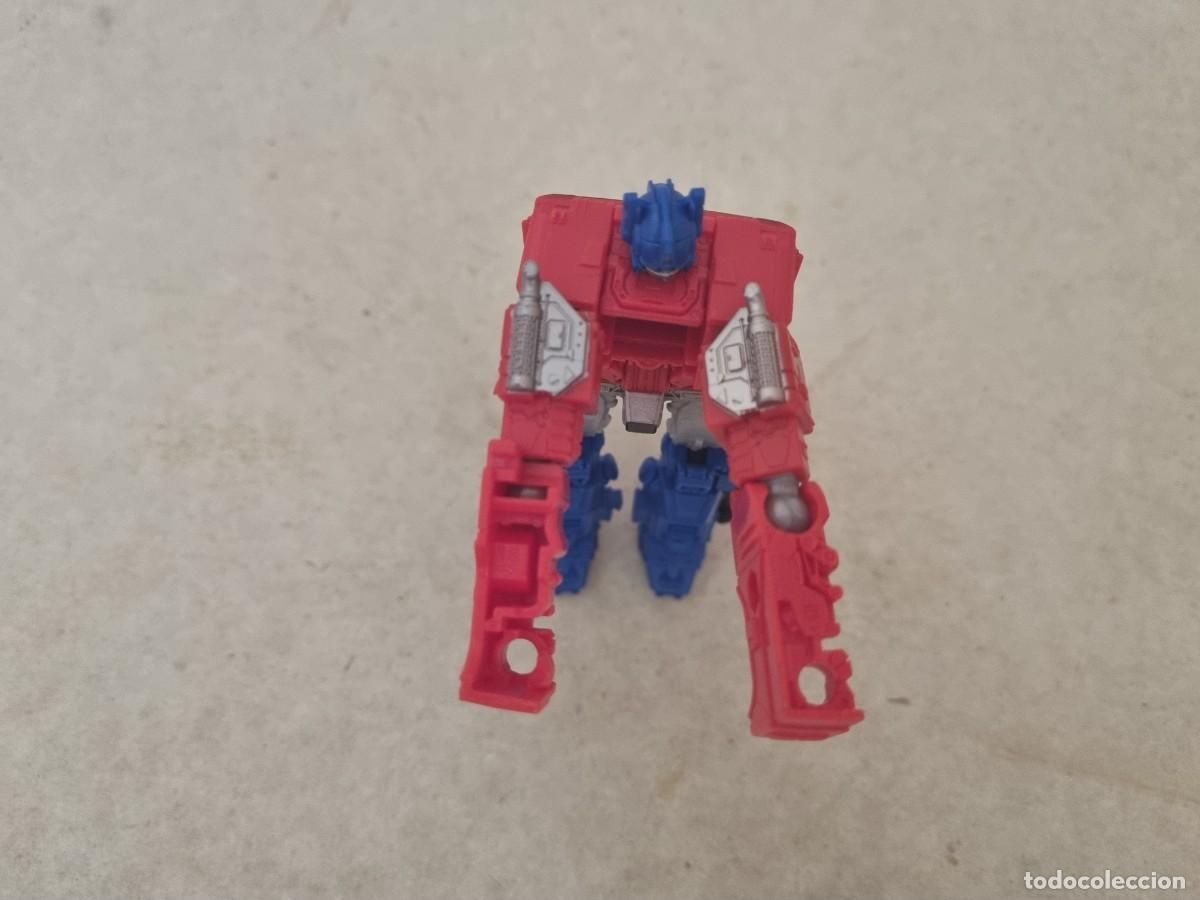 Figuras y mu&ntilde;ecos Transformers: Curioso transformer Optimusprime de Hasbro - Foto 11