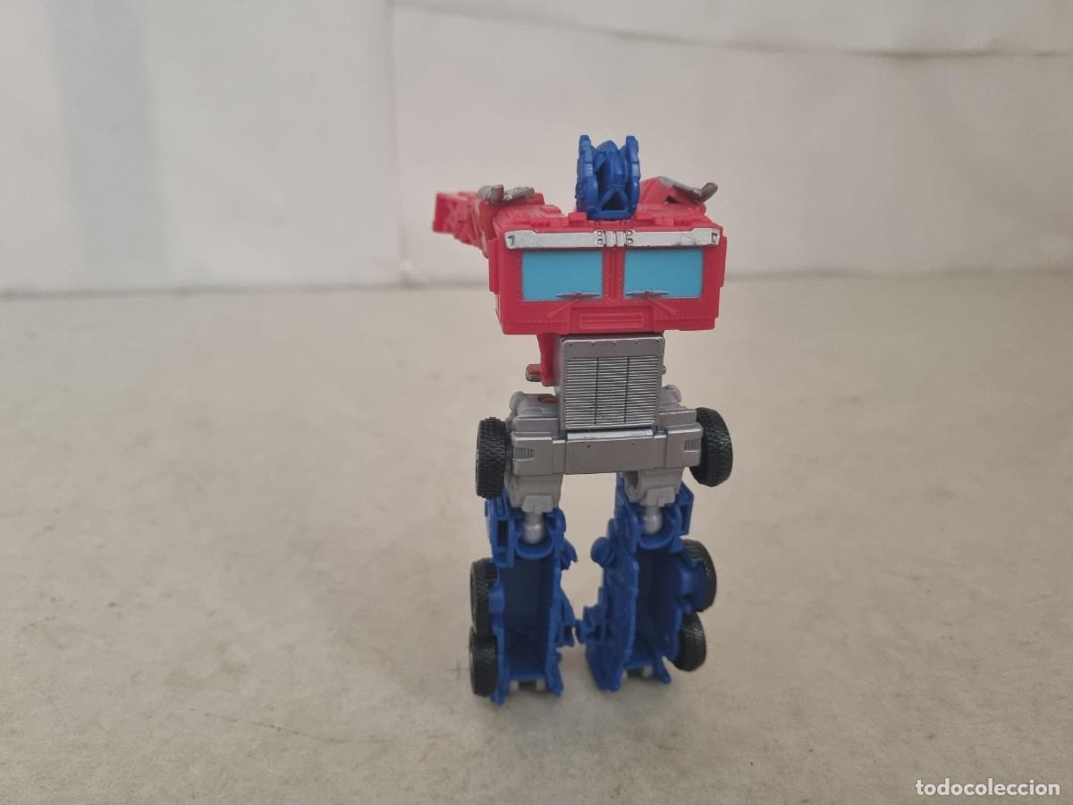 Figuras y mu&ntilde;ecos Transformers: Curioso transformer Optimusprime de Hasbro - Foto 13