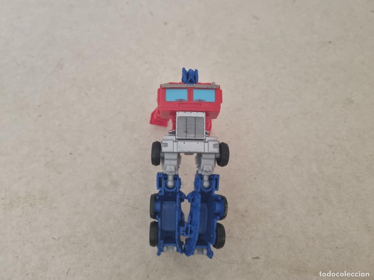 Figuras y mu&ntilde;ecos Transformers: Curioso transformer Optimusprime de Hasbro - Foto 17