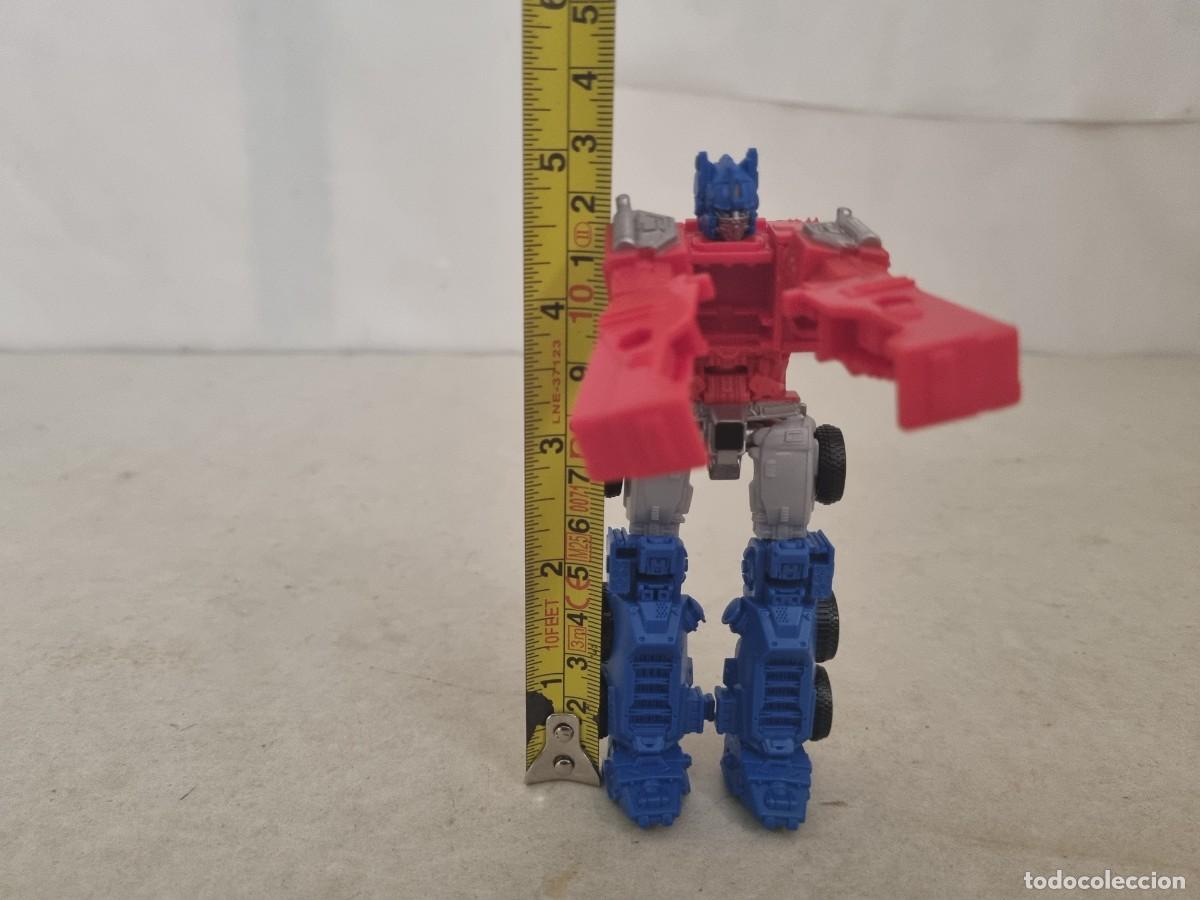 Figuras y mu&ntilde;ecos Transformers: Curioso transformer Optimusprime de Hasbro - Foto 18
