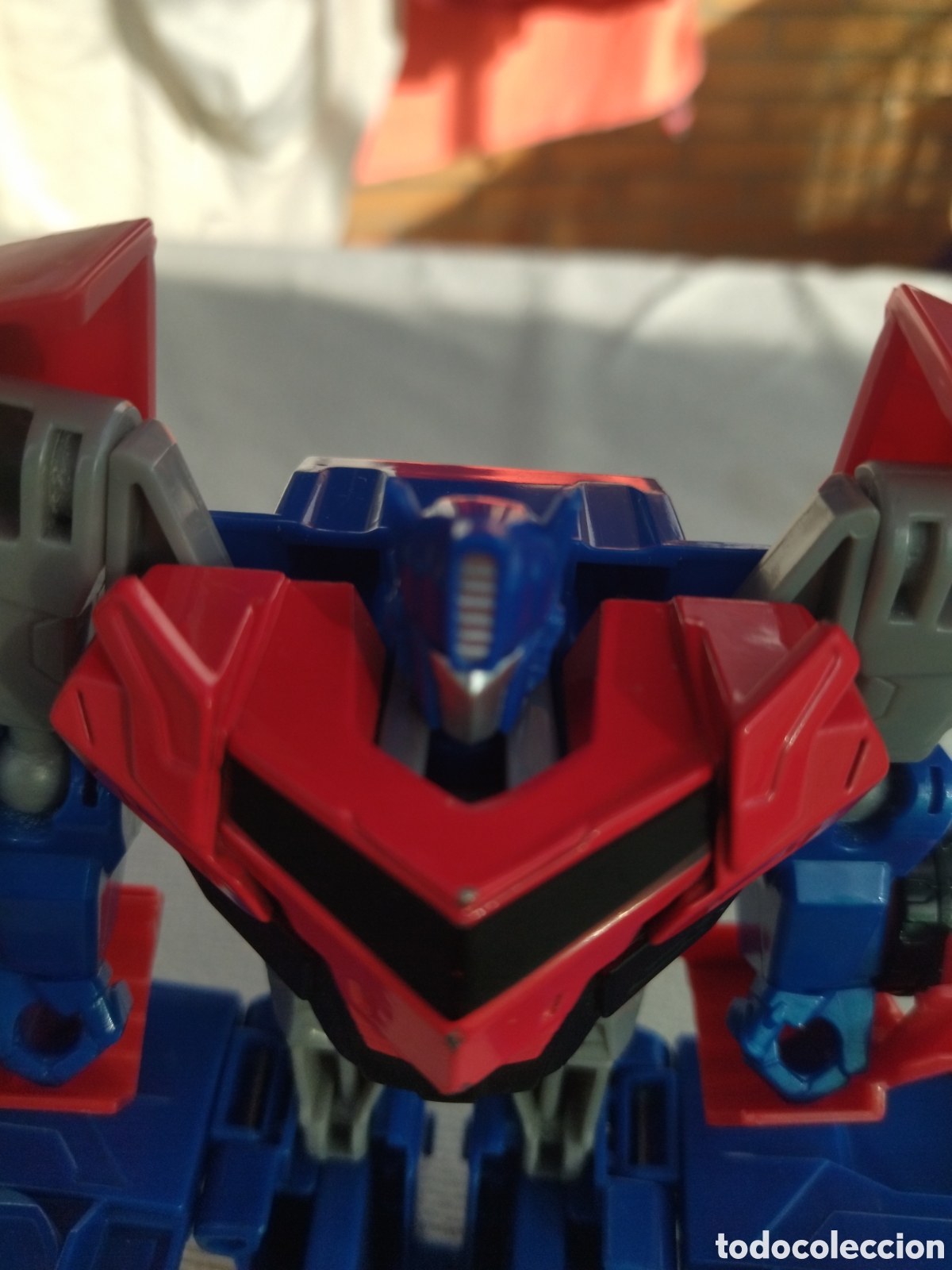 Figuras y mu&ntilde;ecos Transformers: Figura Optimus Prime de Transformers. Hasbro. - Foto 4