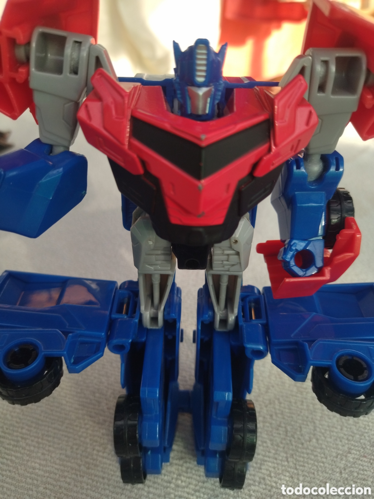 Figuras y mu&ntilde;ecos Transformers: Figura Optimus Prime de Transformers. Hasbro. - Foto 11