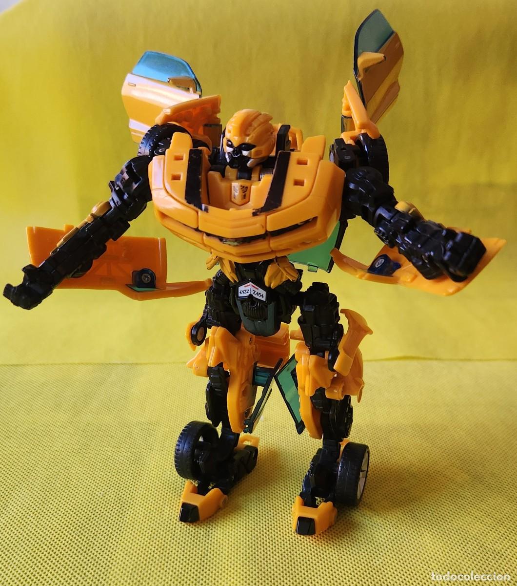 Figuras y mu&ntilde;ecos Transformers: BUMBLEBEE Transformers HASBRO 2006 primera pel&iacute;cula TAKARA Deluxe Class
