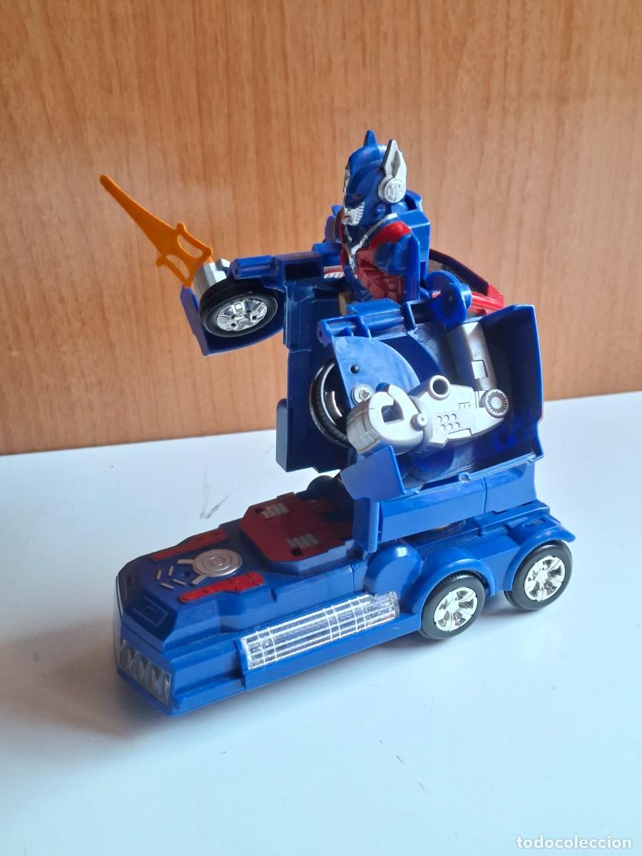 Figuras y mu&ntilde;ecos Transformers: CAMION TRANSFORMER OPTIMUS PRIME CON SONIDO - Foto 3
