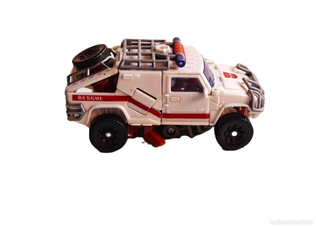 Figuras y mu&ntilde;ecos Transformers: TRANSFORMERS RESCUE RATCHET DELUXE CLASS HFTD 2010 HASBRO - Foto 2