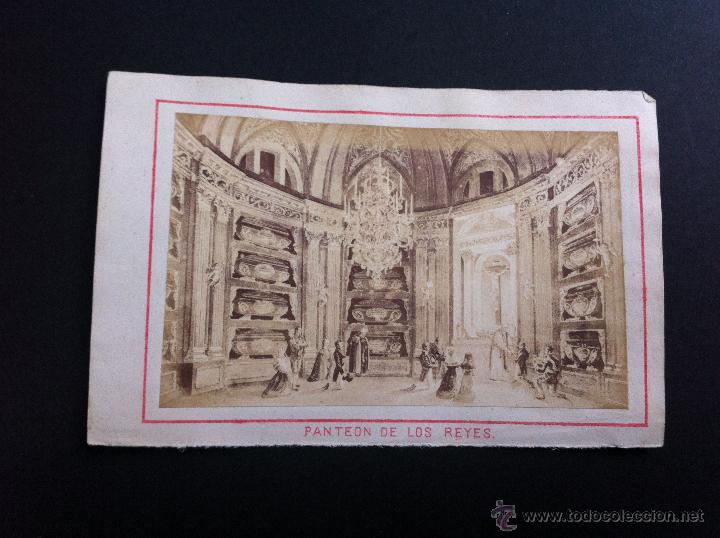 Tourismusbrosch&uuml;ren: RECUERDOS DEL ESCORIAL. (PANTE&Oacute;N DE LOS REYES) PAPEL GRUESO. 12,5 x 8cm.