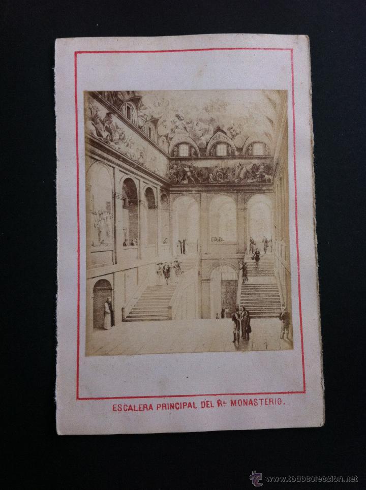 Tourismusbrosch&uuml;ren: RECUERDOS DEL ESCORIAL. (ESCALERA PRINCIPAL DEL REAL MONASTERIO) PAPEL GRUESO. 12,5 x 8cm.
