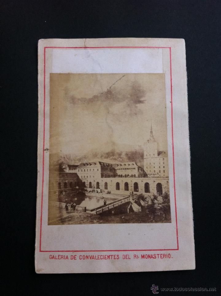 Tourismusbrosch&uuml;ren: RECUERDOS DEL ESCORIAL. (GALERIA DE CONVALECIENTES DEL REAL MONASTERIO) PAPEL GRUESO. 12,5 x 8cm.