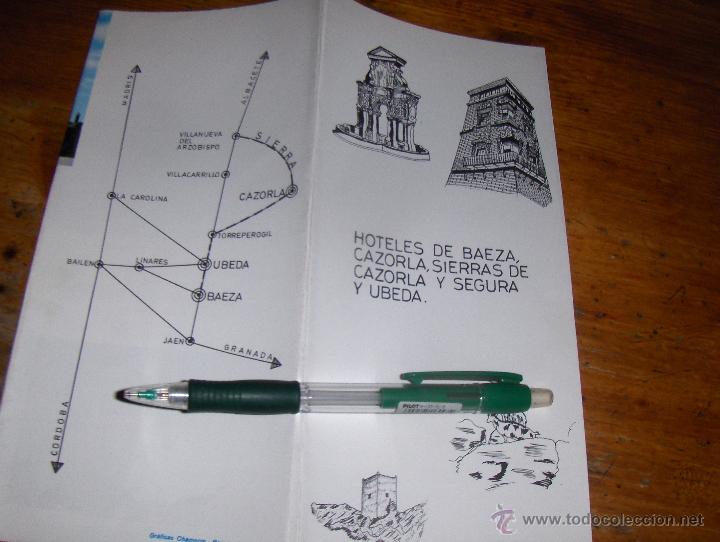 Folletos de turismo: HOTELES DE BAEZA, CAZORLA, SIERRA DE CAZORLA Y SEGURA, Y UBEDA.