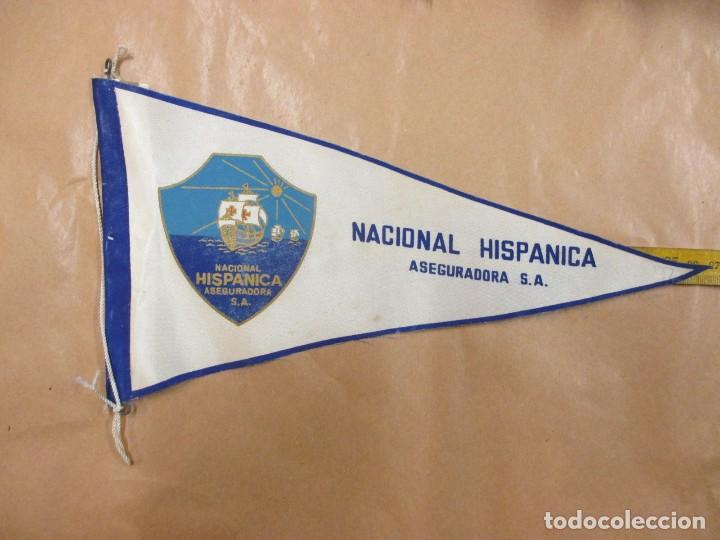 Tourismusbrosch&uuml;ren: BANDERIN SEGUROS NACIONAL HISPANICA - EL DE LA FOTO - TELA 27CM, HACIA 1970