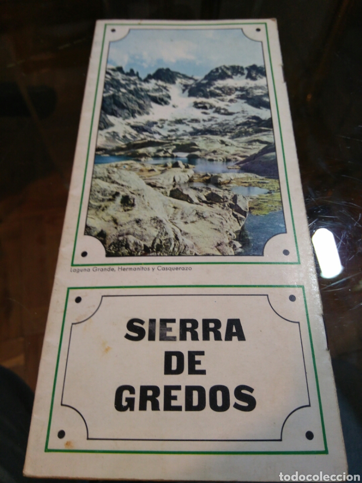 Folletos de turismo: Folleto desplegable Sierra de Gredos. Ministerio de Informaci&oacute;n y Turismo. A&ntilde;os 70