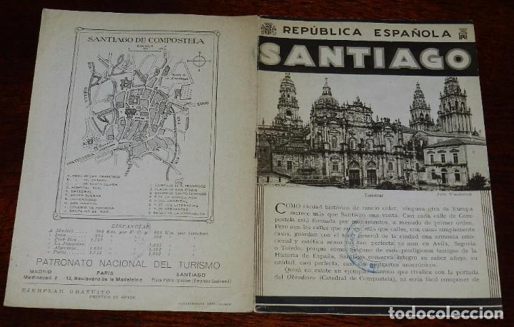 Brochures de tourisme: ANTIGUO FOLLETO DE TURISMO DE LA REPUBLICA ESPA&Ntilde;OLA, SANTIAGO, MULTIPLES FOTOGRAFIAS EN SU INTERIOR