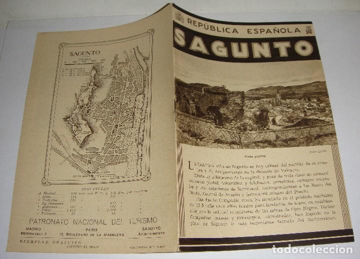 Brochures de tourisme: Folleto Tur&iacute;stico. Rep&uacute;blica Espa&ntilde;ola. Sagunto. Con plano y fotograf&iacute;as.