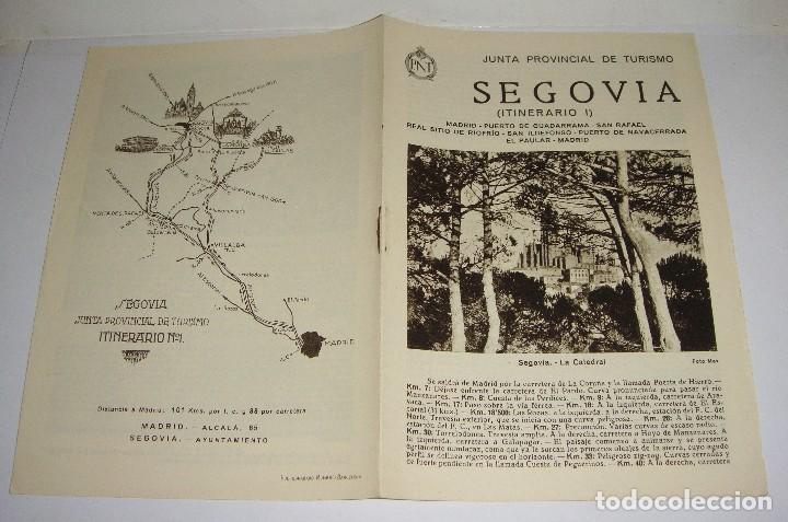Brochures de tourisme: Folleto Tur&iacute;stico. Rep&uacute;blica Espa&ntilde;ola. Segovia. Con plano y fotograf&iacute;as.