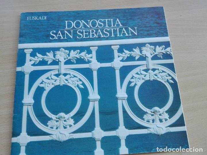Travel Brochures: FOLLETO 1982 - DONOSTIA / SAN SEBASTIAN - EUSKADI PAIS VASCO - 32 PGS 150GR