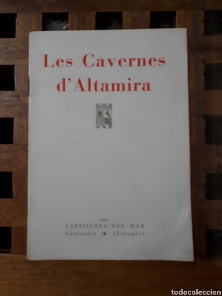 Foglietti di turismo: Les Cavernes d'Altamira. Cuevas Altamira folleto en franc&eacute;s.