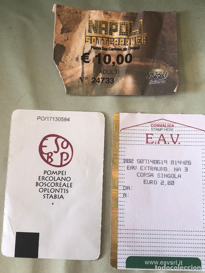 Brochures de tourisme: Entradas tur&iacute;sticas de N&aacute;poles, Italia. Visita a Pompeya, N&aacute;poles Subterr&aacute;nea y tren de cercan&iacute;as.