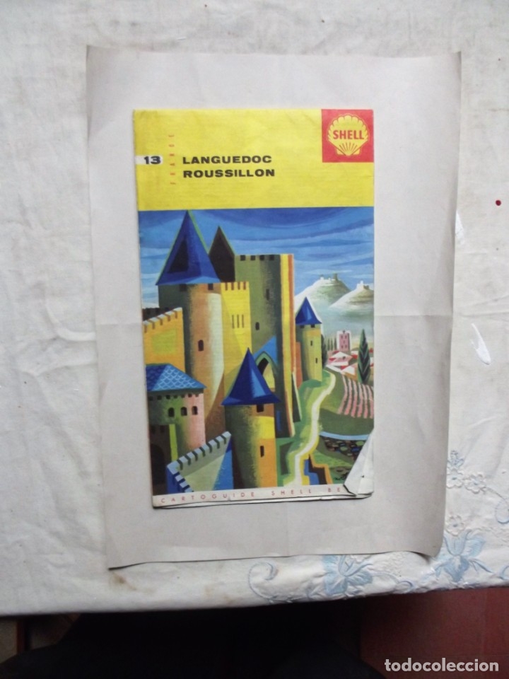Travel Brochures: LANGUEDOC ROUSSILLON