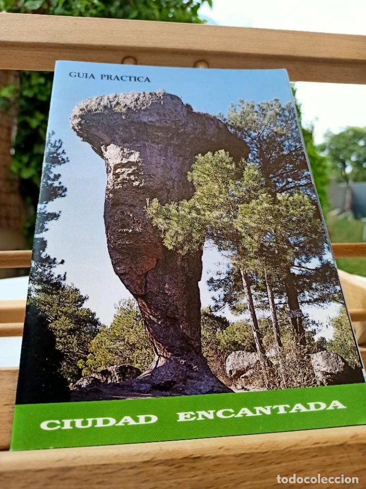 Folletos de turismo: GU&Iacute;A PR&Aacute;CTICA CUENCA CIUDAD ENCANTADA 20 P&Aacute;GINAS 1999