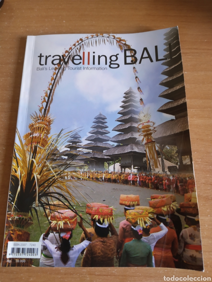 Tourismusbrosch&uuml;ren: Revista Informaci&oacute;n tur&iacute;stica. TRAVELLING BALI. En Ingl&eacute;s.
