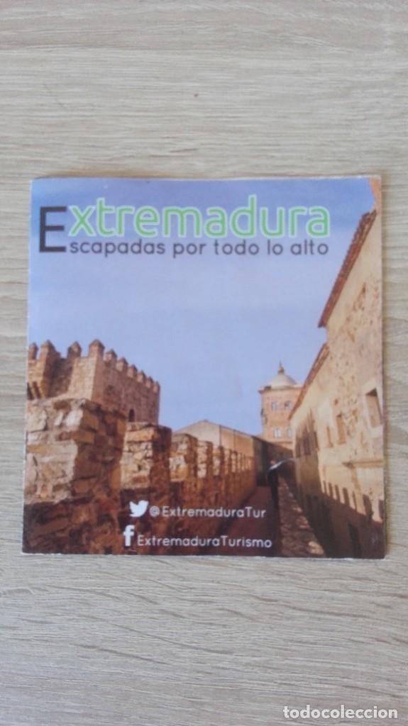 Folletos de turismo: EXTREMADURA-ESCAPADAS POR TODO LO ALTO-FOLLETO TURISMO TR&Iacute;PTICO A TODO COLOR-A&Ntilde;O 2016.