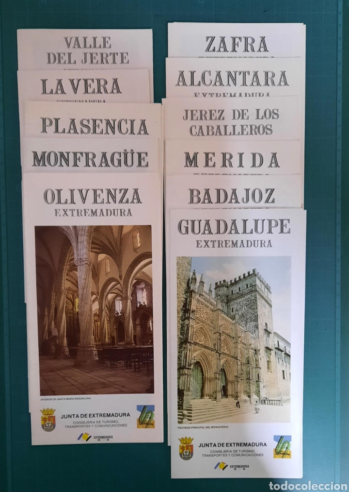 Travel Brochures: 11 GUIAS TURISTICAS DE POBLACIONES DE EXTREMADURA 1984