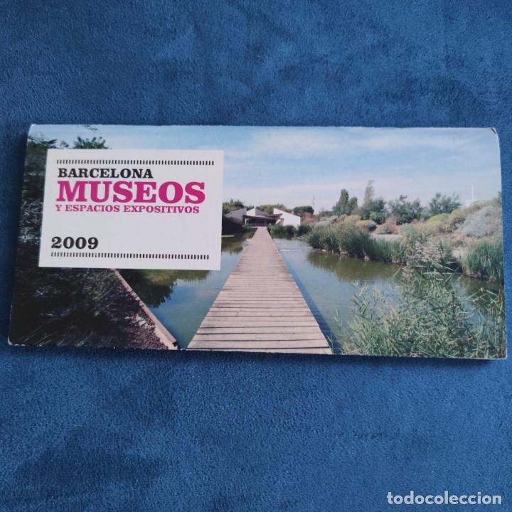 Folletos de turismo: Barcelona Museos y Espacios Expositivos 2009. En castellano.